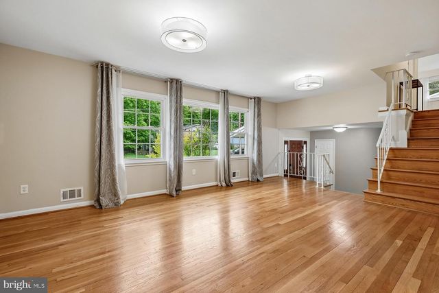 13714 DRAKE DR, Rockville, MD 20853