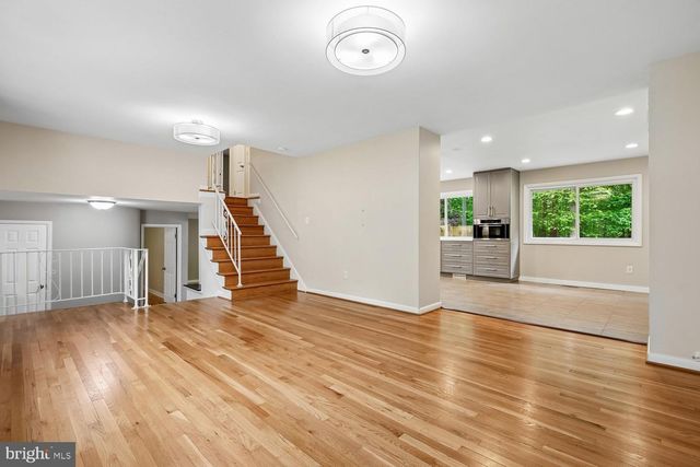 13714 DRAKE DR, Rockville, MD 20853