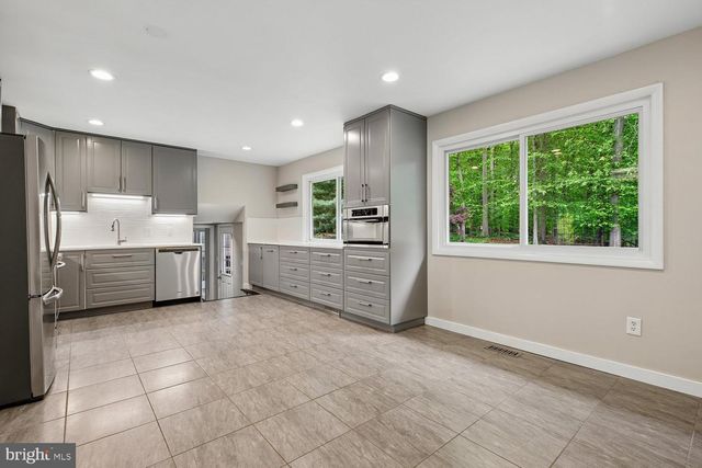 13714 DRAKE DR, Rockville, MD 20853
