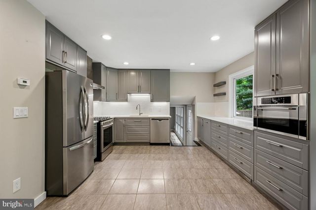13714 DRAKE DR, Rockville, MD 20853