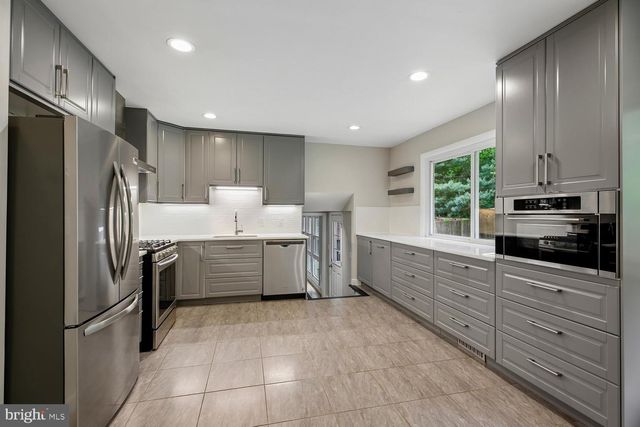 13714 DRAKE DR, Rockville, MD 20853