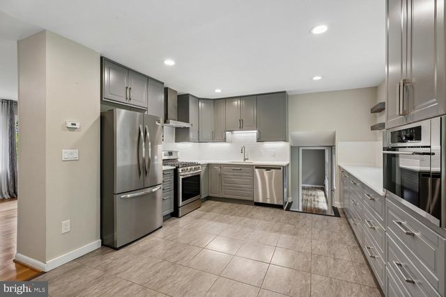 13714 DRAKE DR, Rockville, MD 20853
