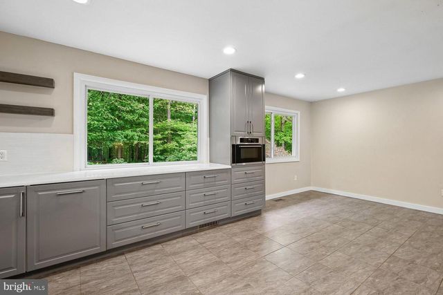 13714 DRAKE DR, Rockville, MD 20853