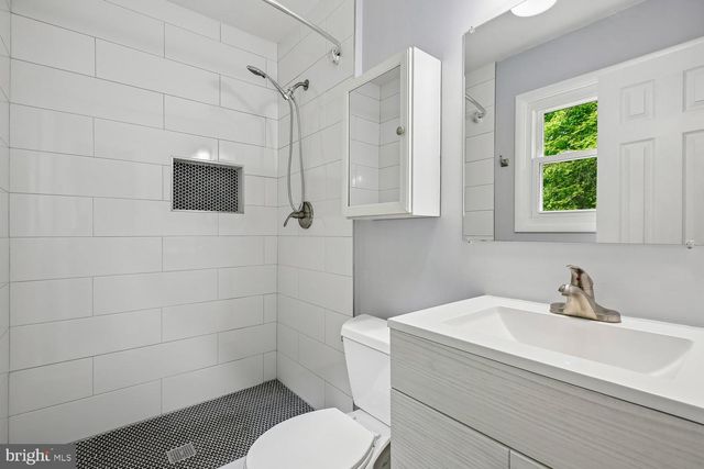 13714 DRAKE DR, Rockville, MD 20853
