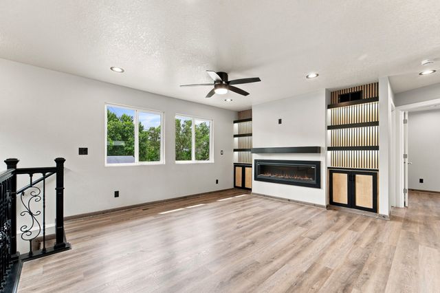 2536 Morton Avenue, Des Moines, IA 50317