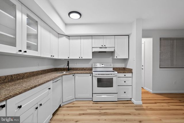 401 SHELBY CT, Sicklerville, NJ 08081