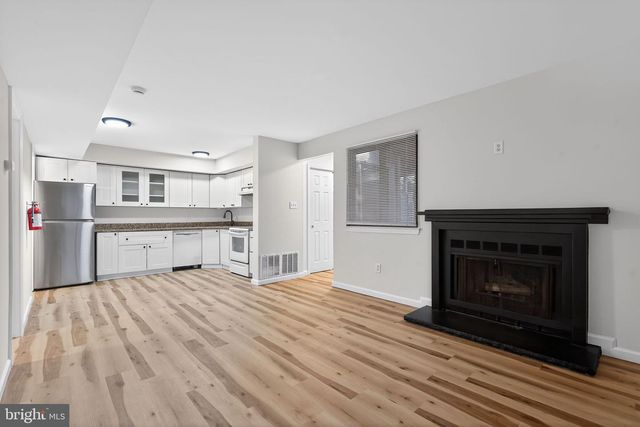 401 SHELBY CT, Sicklerville, NJ 08081