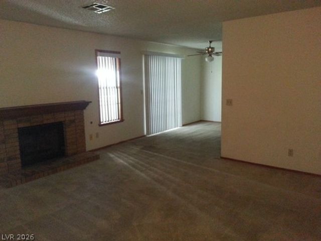 6647 West Tropicana Avenue 102, Las Vegas, NV 89103
