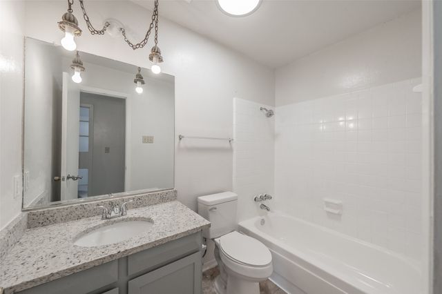 1821 Ridgeview Street, Mesquite, TX 75149