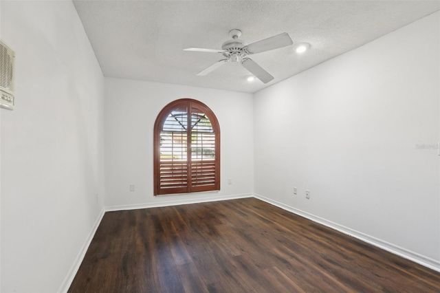 17922 CLEAR LAKE DRIVE, Lutz, FL 33548