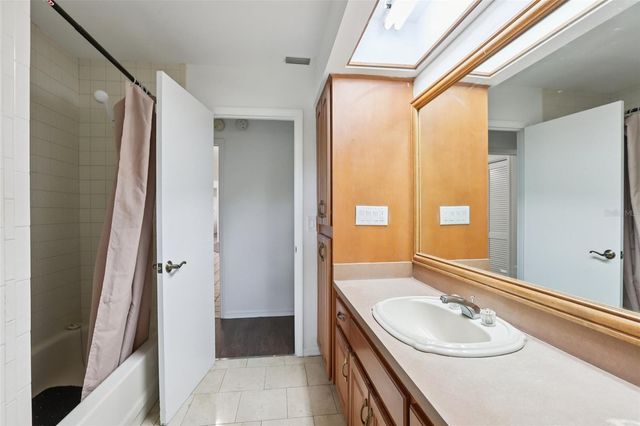 17922 CLEAR LAKE DRIVE, Lutz, FL 33548