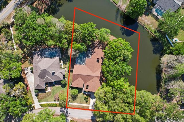 17922 CLEAR LAKE DRIVE, Lutz, FL 33548