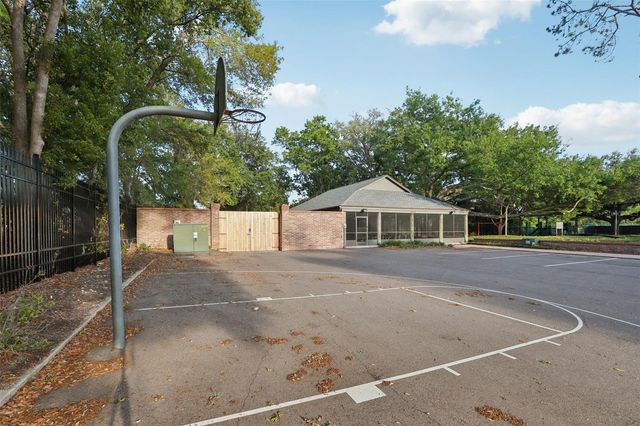 17922 CLEAR LAKE DRIVE, Lutz, FL 33548