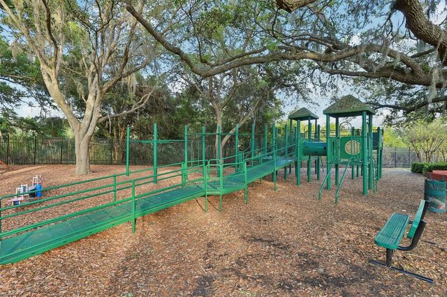 17922 CLEAR LAKE DRIVE, Lutz, FL 33548