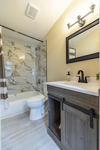 12704 Whitcomb Street, Crown Point, IN 46307