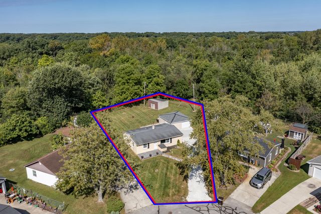 12704 Whitcomb Street, Crown Point, IN 46307