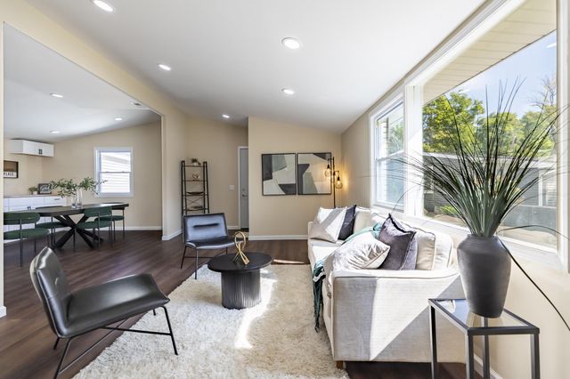 12704 Whitcomb Street, Crown Point, IN 46307