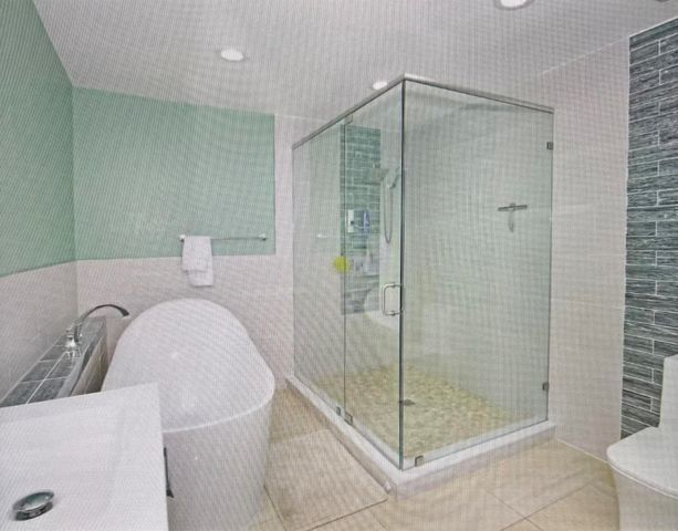 124 Davis Road, Palm Springs, FL 33461