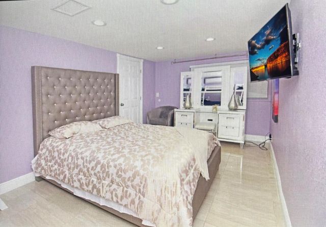 124 Davis Road, Palm Springs, FL 33461