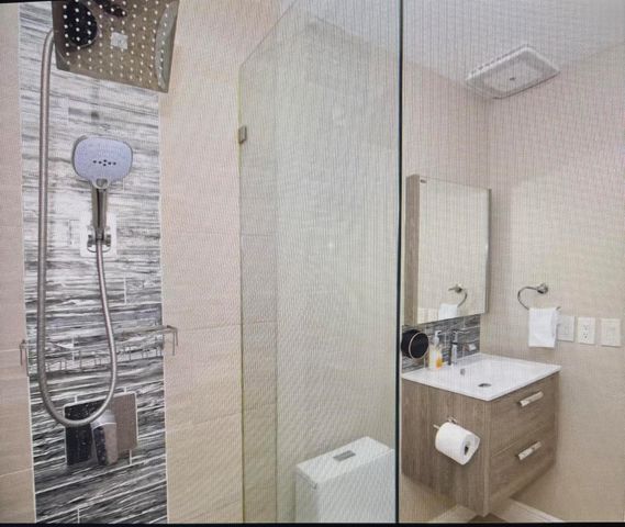 124 Davis Road, Palm Springs, FL 33461