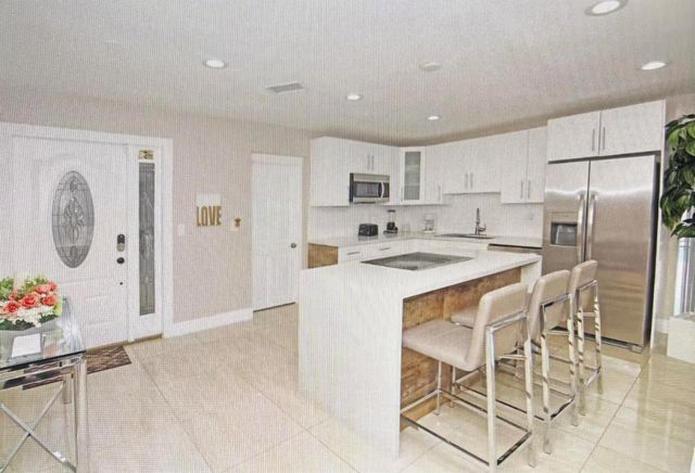 124 Davis Road, Palm Springs, FL 33461