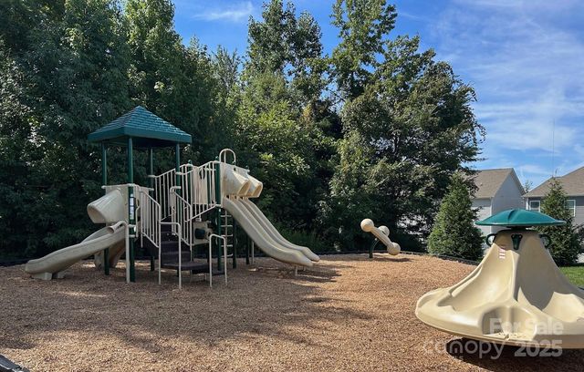 111 Cup Chase Drive, Mooresville, NC 28115