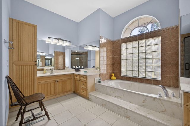 16107 86th Street N, Loxahatchee, FL 33470