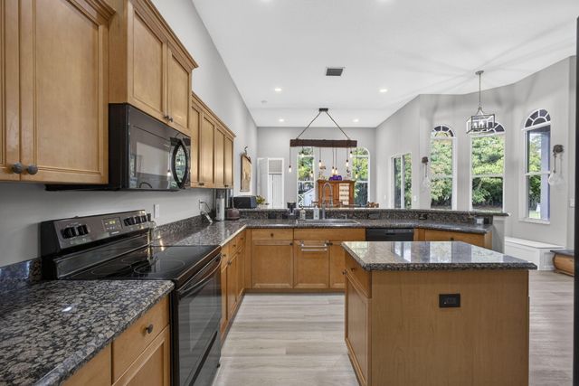 16107 86th Street N, Loxahatchee, FL 33470