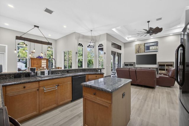 16107 86th Street N, Loxahatchee, FL 33470