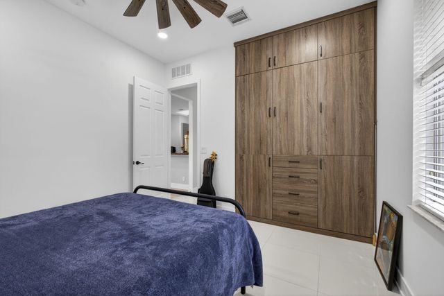 16107 86th Street N, Loxahatchee, FL 33470