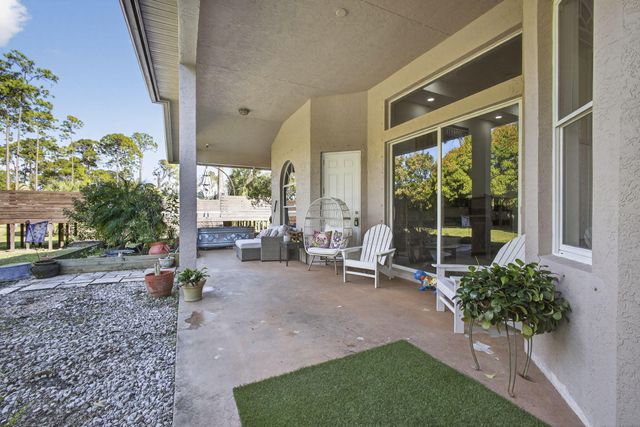 16107 86th Street N, Loxahatchee, FL 33470