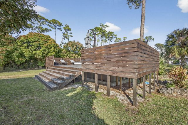 16107 86th Street N, Loxahatchee, FL 33470