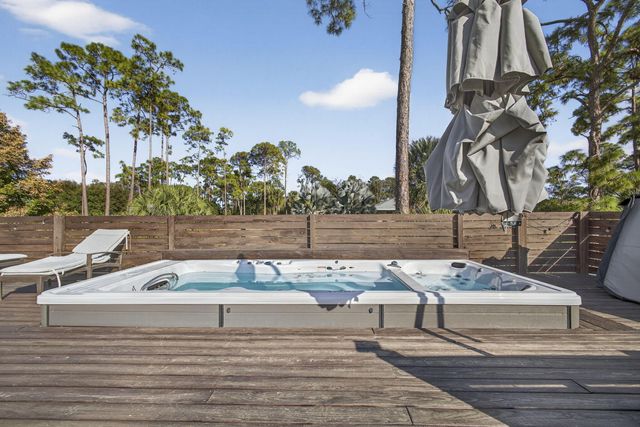 16107 86th Street N, Loxahatchee, FL 33470