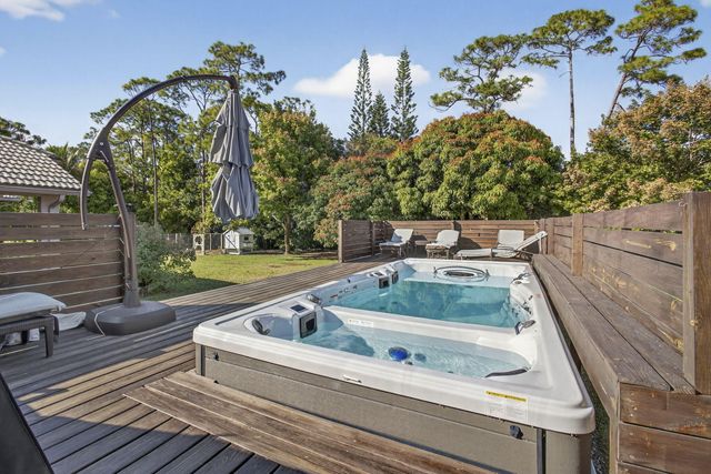 16107 86th Street N, Loxahatchee, FL 33470