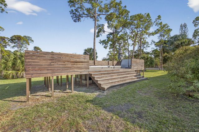 16107 86th Street N, Loxahatchee, FL 33470