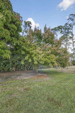 16107 86th Street N, Loxahatchee, FL 33470