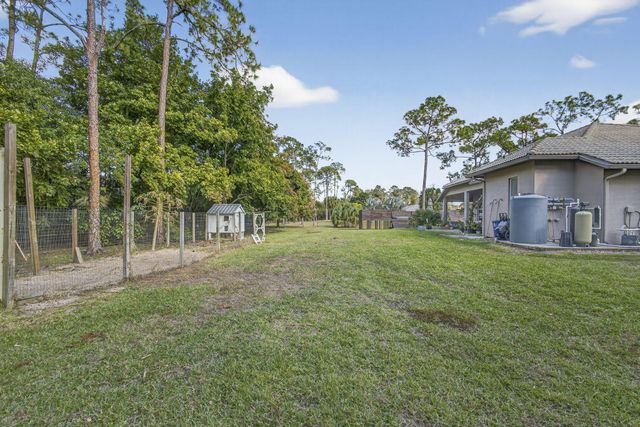 16107 86th Street N, Loxahatchee, FL 33470
