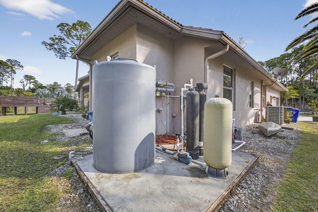 16107 86th Street N, Loxahatchee, FL 33470