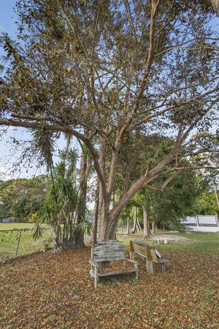 16107 86th Street N, Loxahatchee, FL 33470