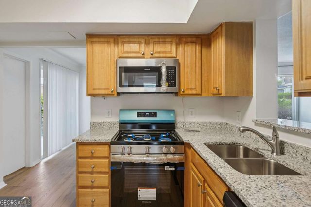 3301 Henderson Mill Road E5, Atlanta, GA 30341