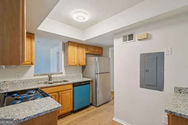 3301 Henderson Mill Road E5, Atlanta, GA 30341