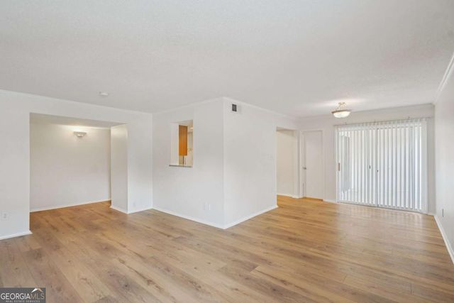 3301 Henderson Mill Road E5, Atlanta, GA 30341
