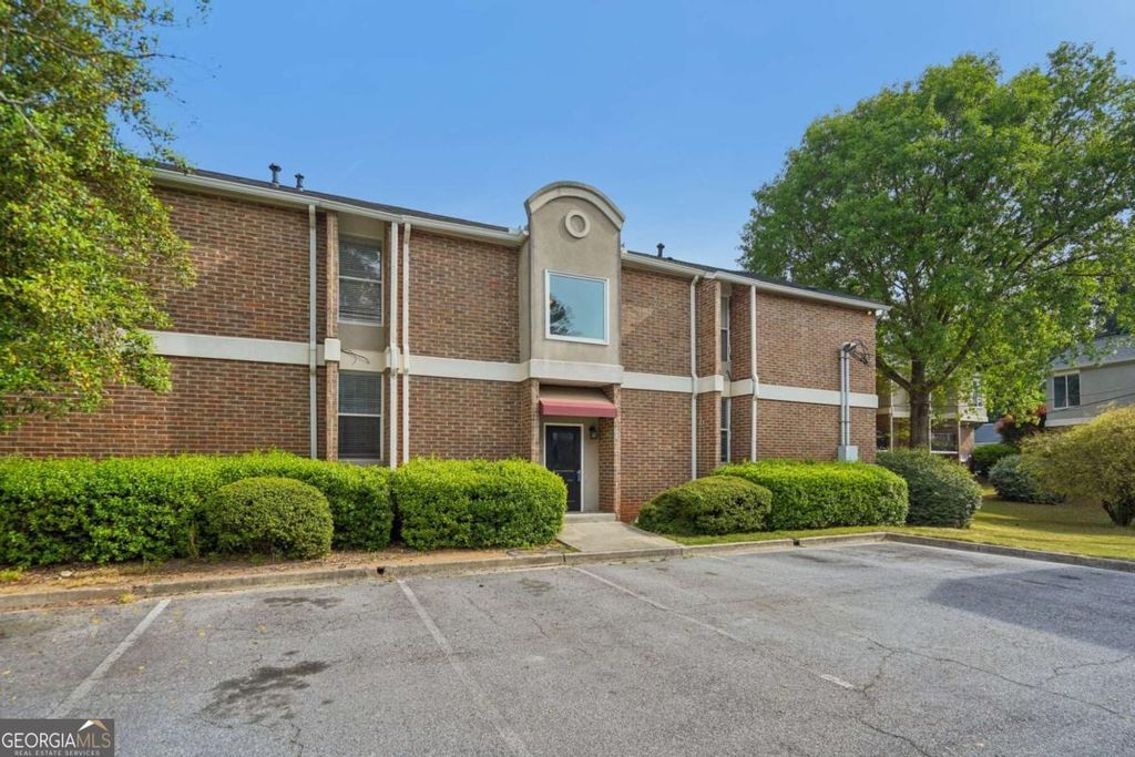 3301 Henderson Mill Road E5, Atlanta, GA 30341