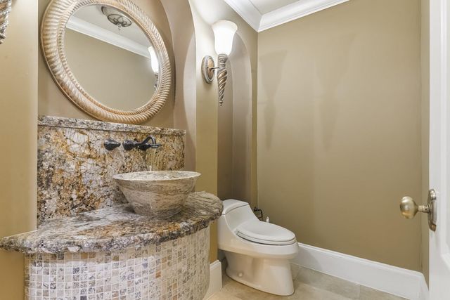 15 W Shady Lane B, Houston, TX 77063
