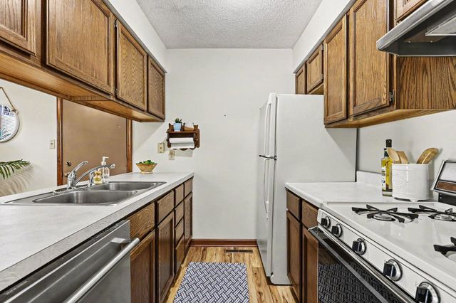 5410 Country Aire Drive 14, Coloma, MI 49038