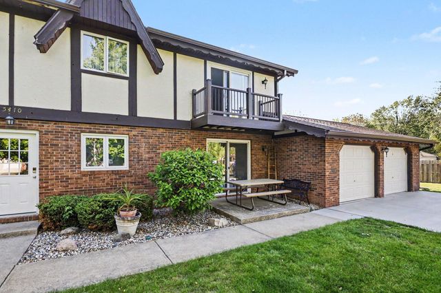 5410 Country Aire Drive 14, Coloma, MI 49038
