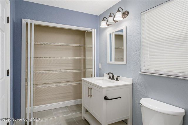 788 Walmsley Street SW, Palm Bay, FL 32908