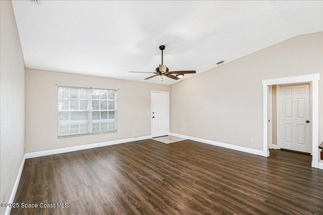 788 Walmsley Street SW, Palm Bay, FL 32908