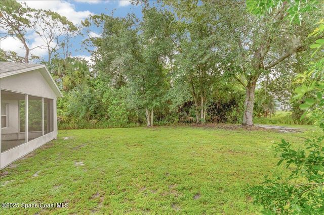 788 Walmsley Street SW, Palm Bay, FL 32908