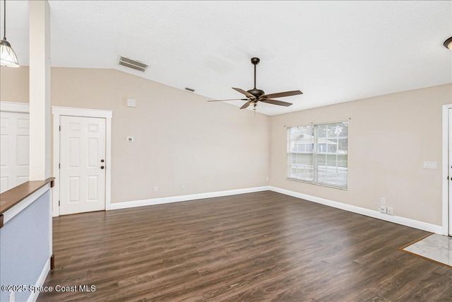 788 Walmsley Street SW, Palm Bay, FL 32908